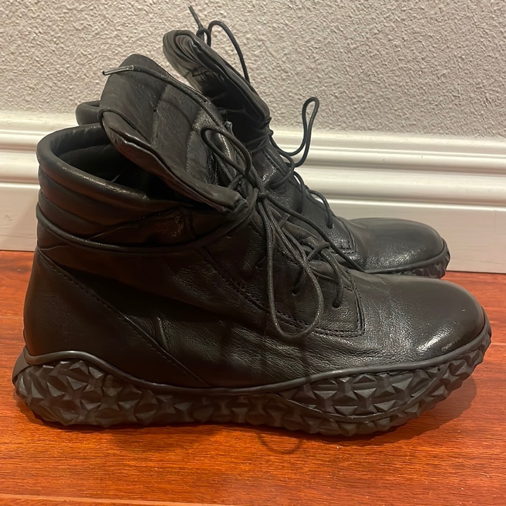 1725.A Soft leather Sneaker